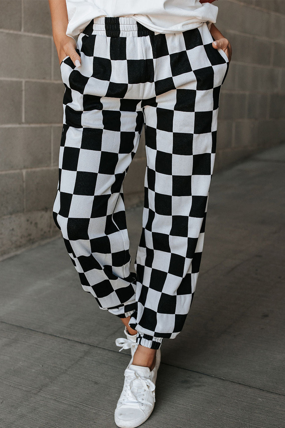 Checkmate Pocketed Joggers